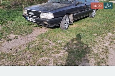 Седан Audi 100 1988 в Ровно