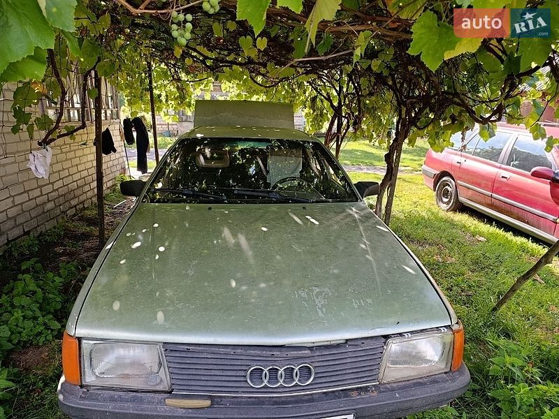 Audi 100 1984