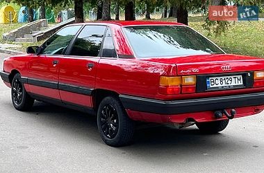 Седан Audi 100 1990 в Рівному