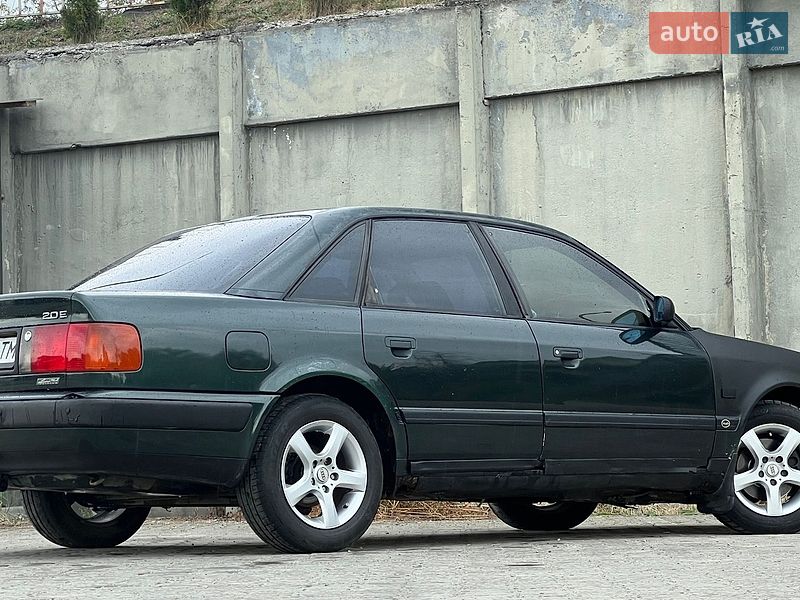 Седан Audi 100 1994 в Дрогобичі