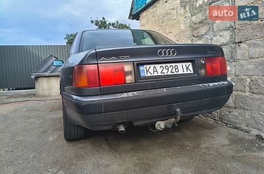 Седан Audi 100 1991 в Коростене