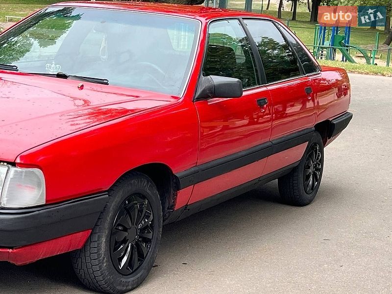 Седан Audi 100 1990 в Рівному