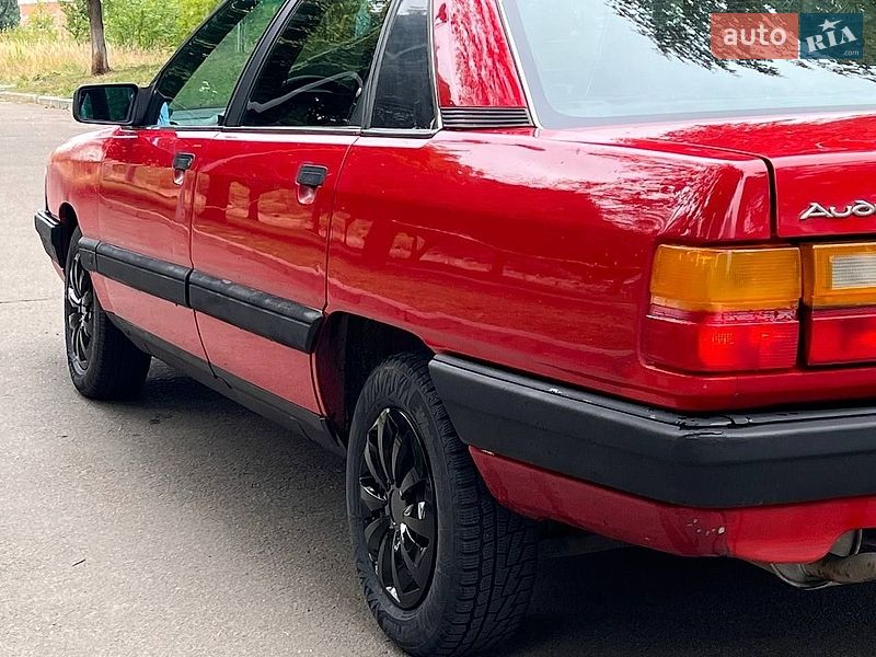 Седан Audi 100 1990 в Рівному