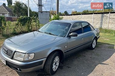 Седан Audi 100 1992 в Смілі