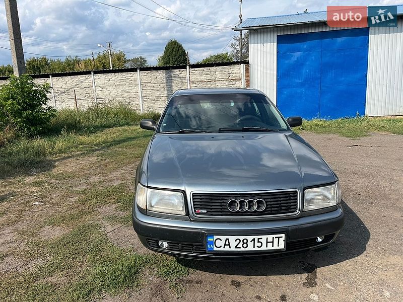 Седан Audi 100 1992 в Смеле