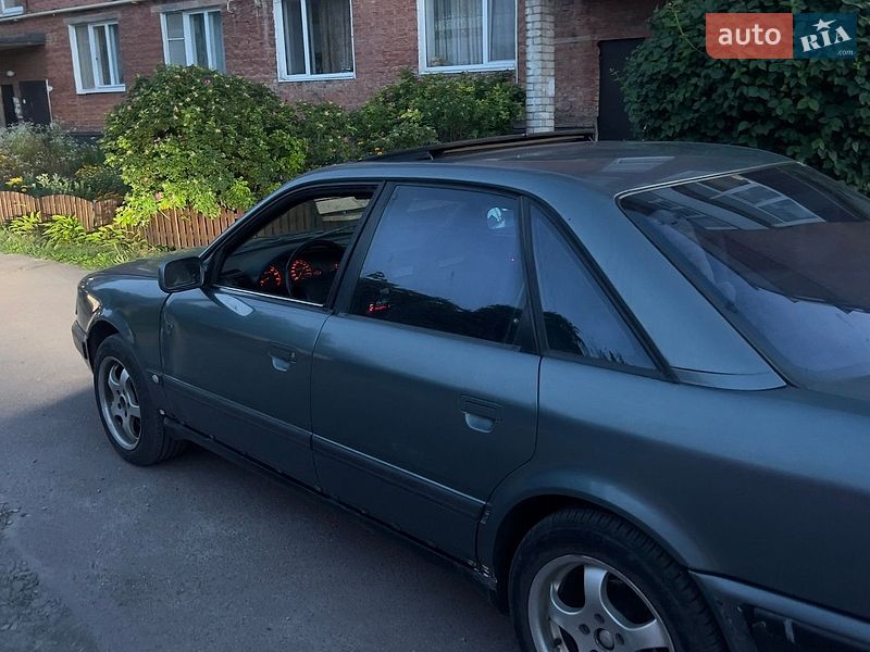 Седан Audi 100 1991 в Нежине