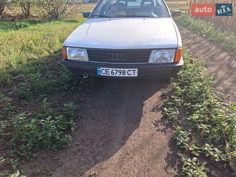 Седан Audi 100 1987 в Чернівцях