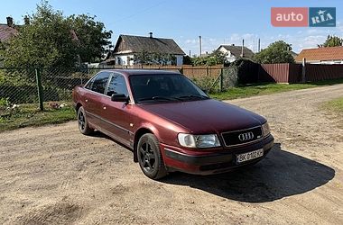 Седан Audi 100 1992 в Березному
