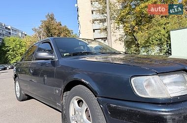 Седан Audi 100 1993 в Киеве