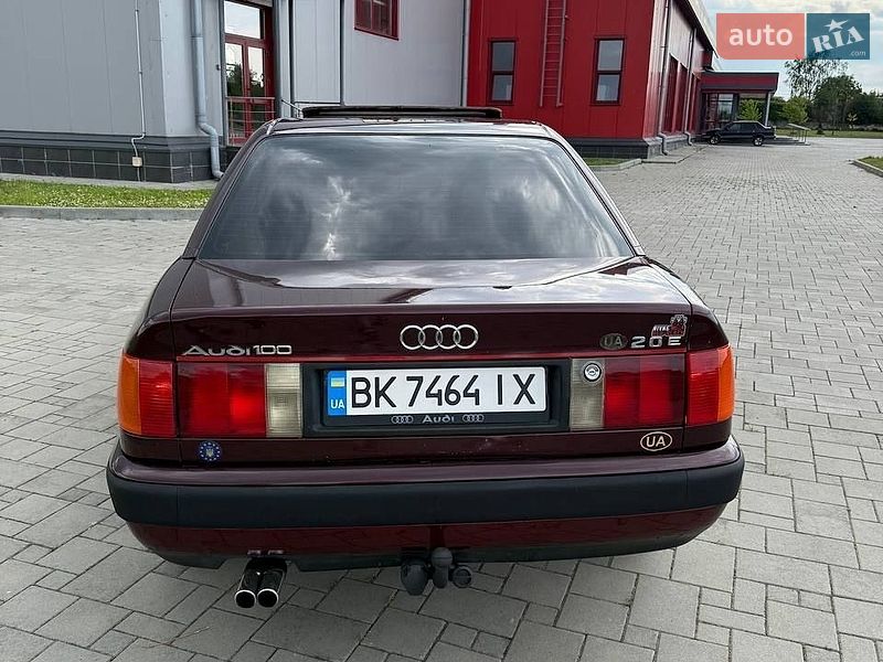 Седан Audi 100 1992 в Ровно