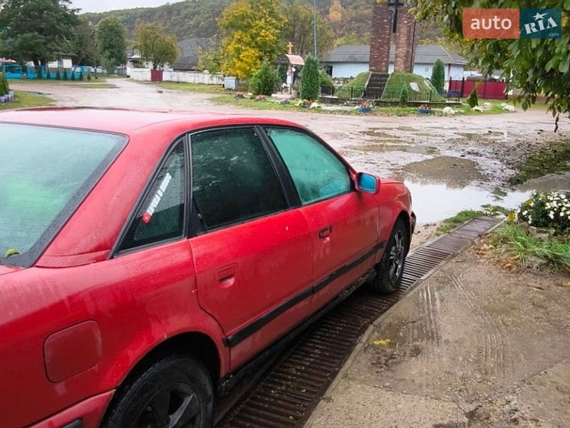 Седан Audi 100 1993 в Заліщиках