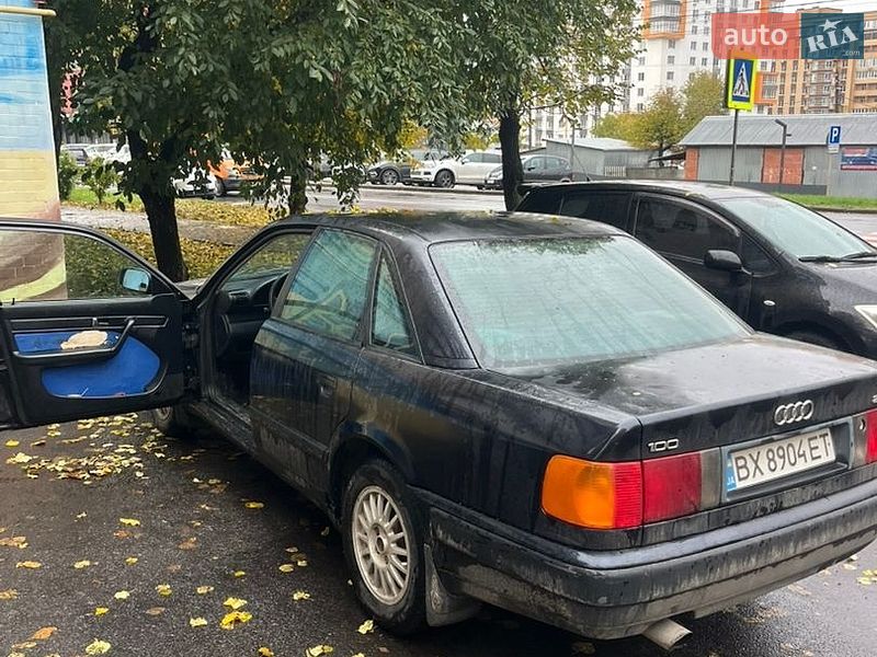 Седан Audi 100 1993 в Хмельницком
