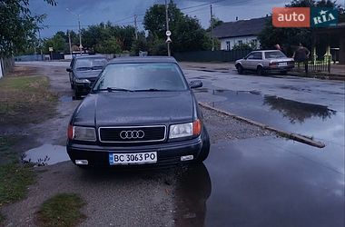 Седан Audi 100 1994 в Олевске