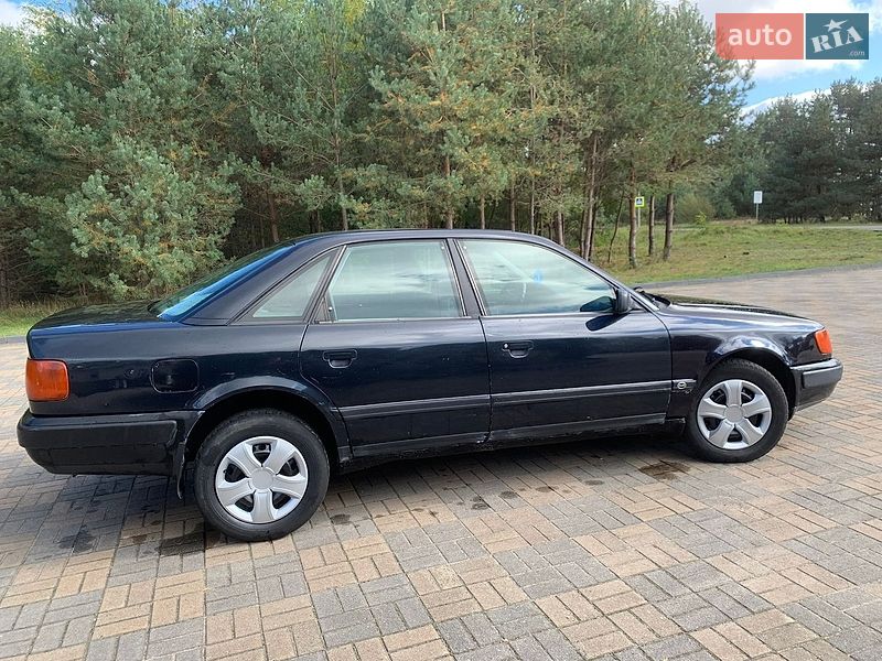 Седан Audi 100 1991 в Судовой Вишне
