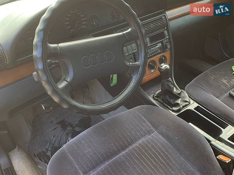 Седан Audi 100 1991 в Судовой Вишне