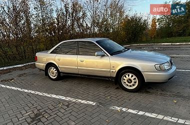 Седан Audi 100 1992 в Ровно