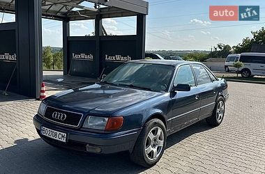 Седан Audi 100 1993 в Шумську