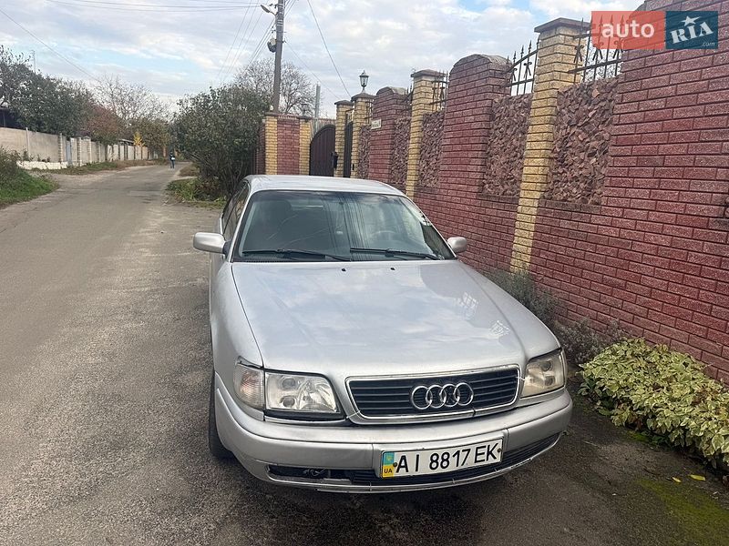 Седан Audi 100 1992 в Василькові