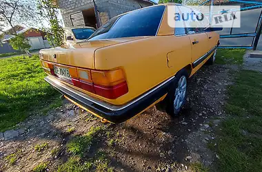 Audi 200 1986