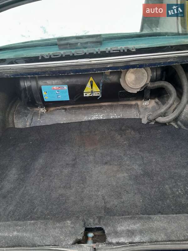 Седан Audi 200 1984 в Владимире