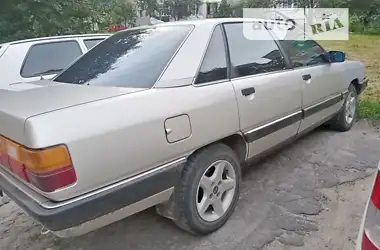 Audi 200 1988
