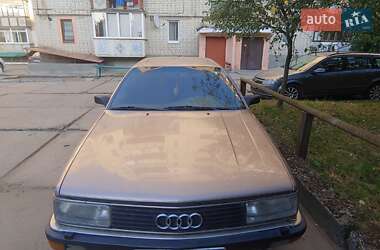 Седан Audi 200 1988 в Шепетівці