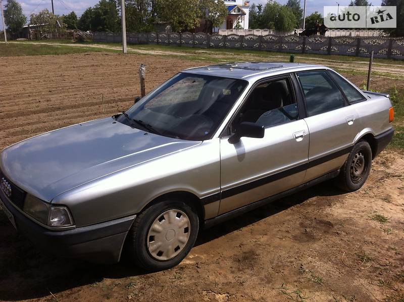 Седан Audi 80 1986 в Заречном