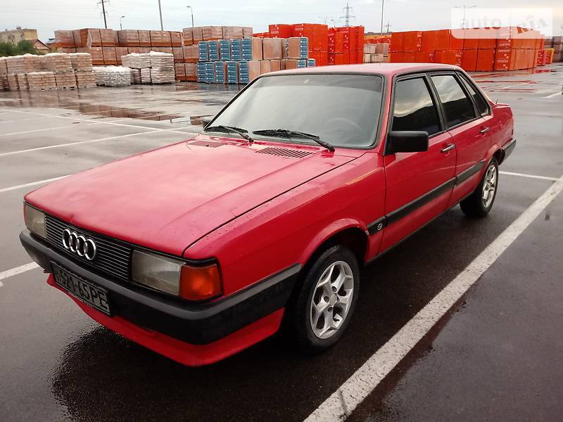 Седан Audi 80 1986 в Мукачево