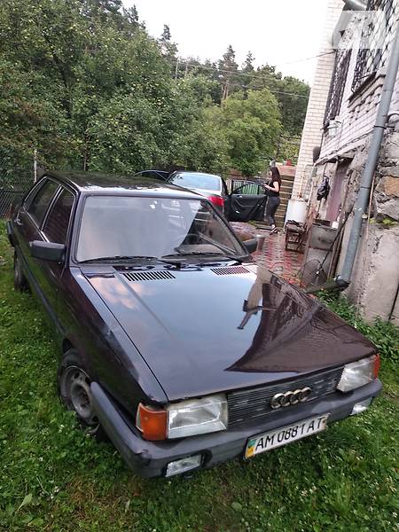 Седан Audi 80 1985 в Житомире