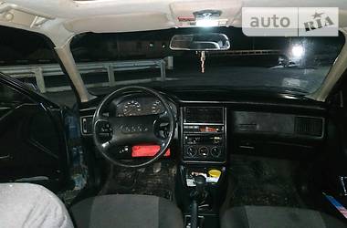 Седан Audi 80 1991 в Волочиске