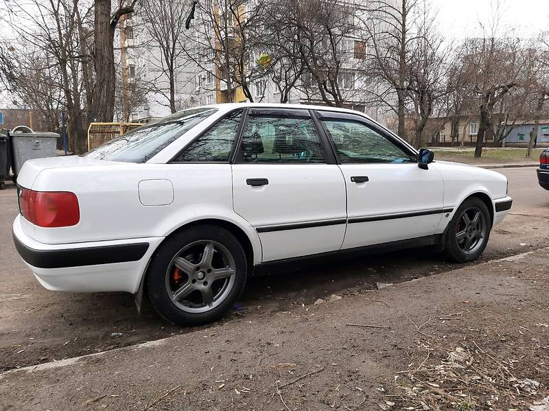 Седан Audi 80 1994 в Черкасах