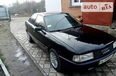 Седан Audi 80 1991 в Нетешине