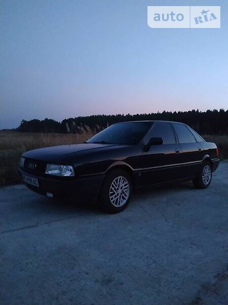 Седан Audi 80 1991 в Нетешине