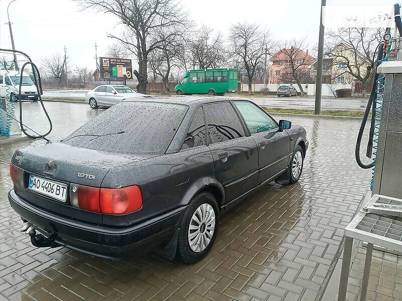Седан Audi 80 1994 в Ужгороде