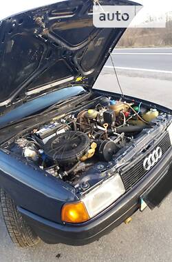 Седан Audi 80 1990 в Ивано-Франковске