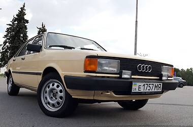 Седан Audi 80 1985 в Днепре