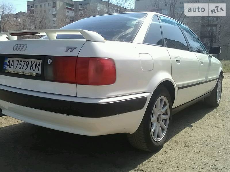 Седан Audi 80 1993 в Киеве