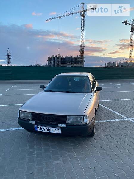 Седан Audi 80 1988 в Киеве