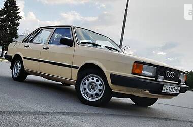 Седан Audi 80 1985 в Днепре