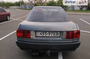 Седан Audi 80 1988 в Мариуполе
