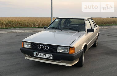 Седан Audi 80 1986 в Сумах