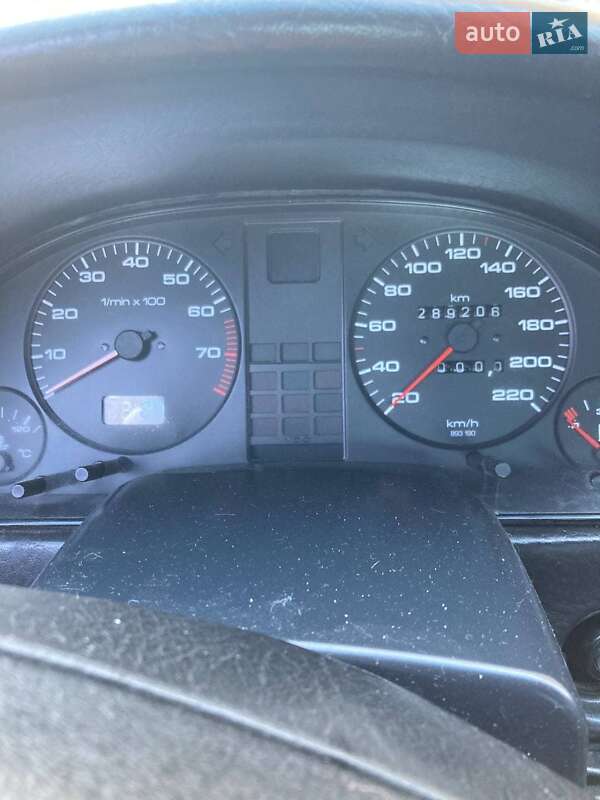 Седан Audi 80 1987 в Киеве