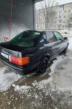 Седан Audi 80 1990 в Калуші