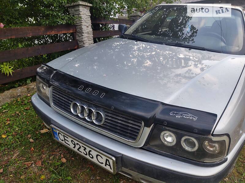 Седан Audi 80 1994 в Вижниці