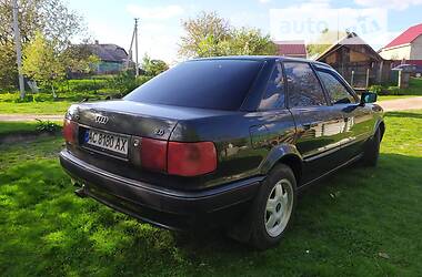 Седан Audi 80 1992 в Нововолынске