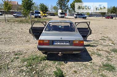 Седан Audi 80 1984 в Виноградове