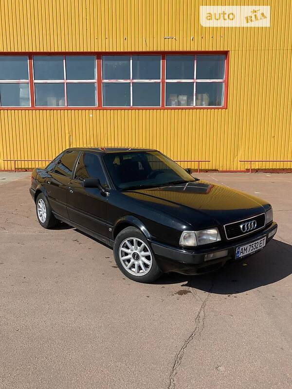 Седан Audi 80 1994 в 
