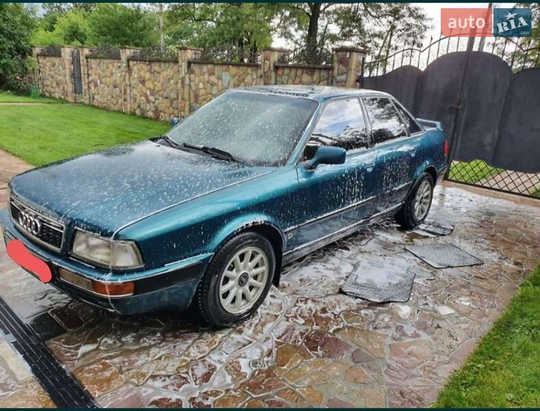 Седан Audi 80 1993 в Надворной