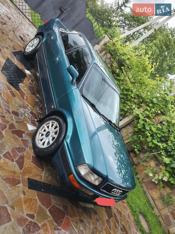 Седан Audi 80 1993 в Надворной