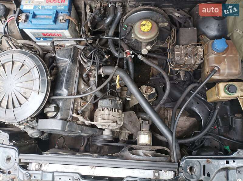 Седан Audi 80 1994 в Киеве